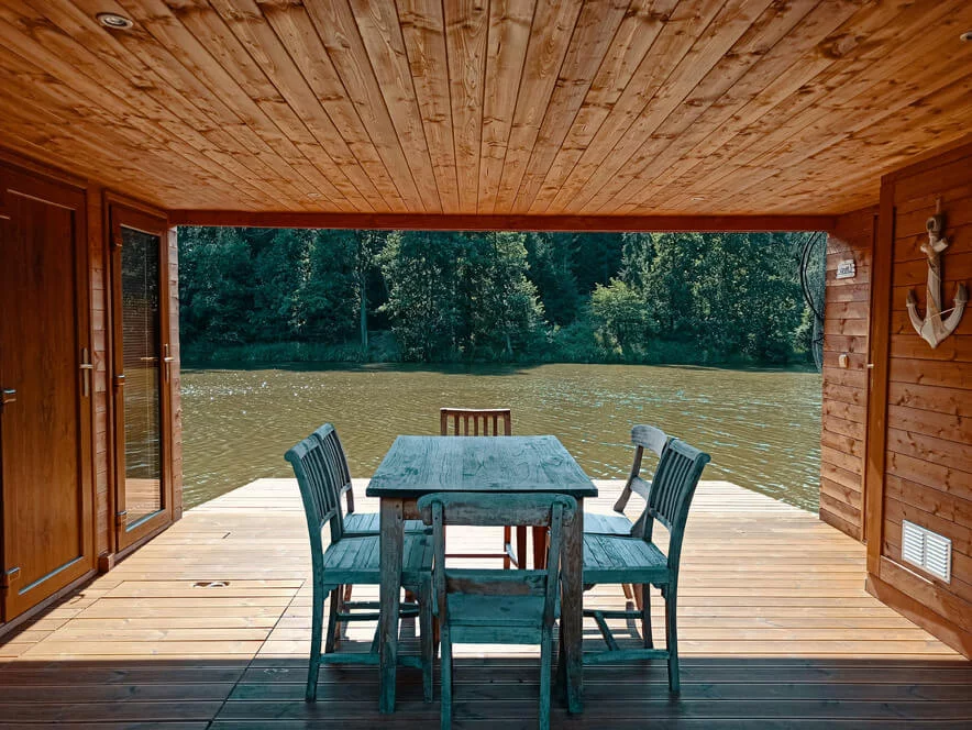 Pobyt na soukromém hausbótu s rybařením