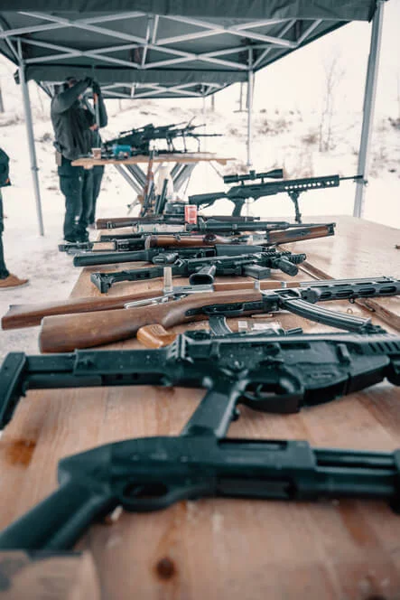 Zážitková střelba z 18 zbraní a 115 nábojů