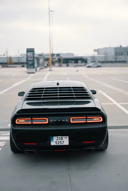 Pronájem legendy Dodge Challenger