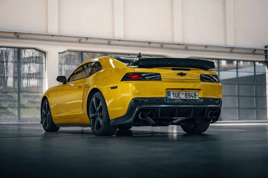Pronájem Chevroletu Camaro SS: zlatá edice