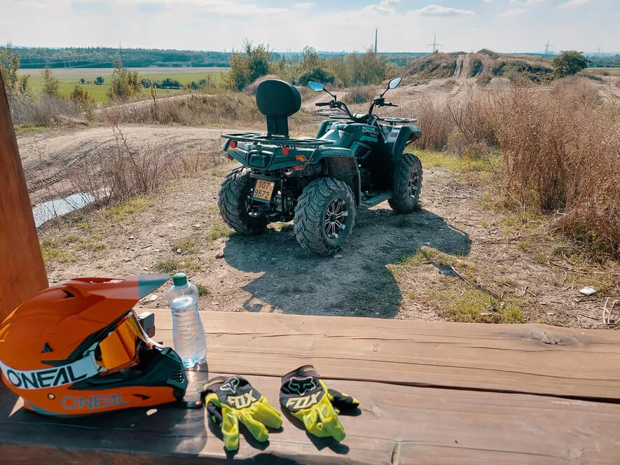 Offroad jízda na čtyřkolce