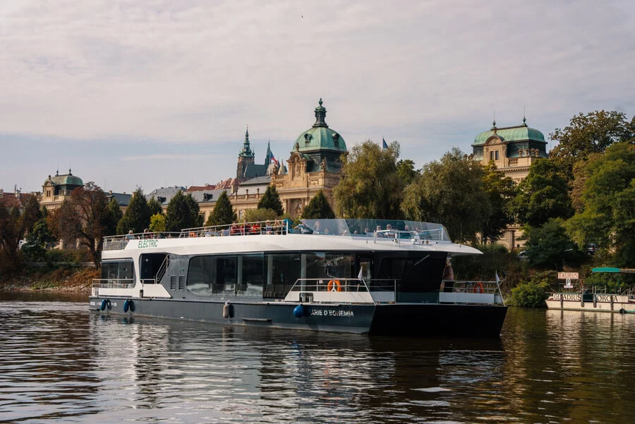 Ekoplavba na lodi Marie d´ Bohemia s Proseccem