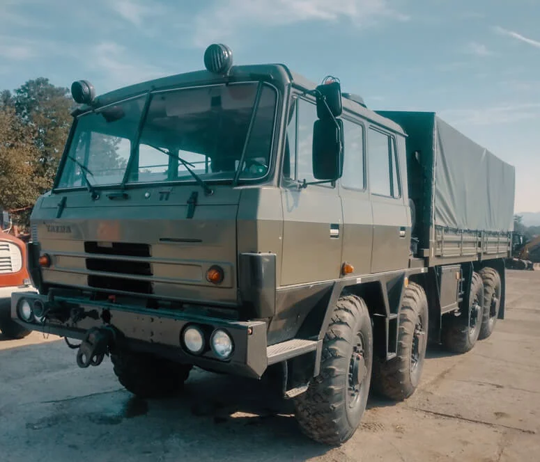 Řízení vojenského nákladního vozu Tatra 815
