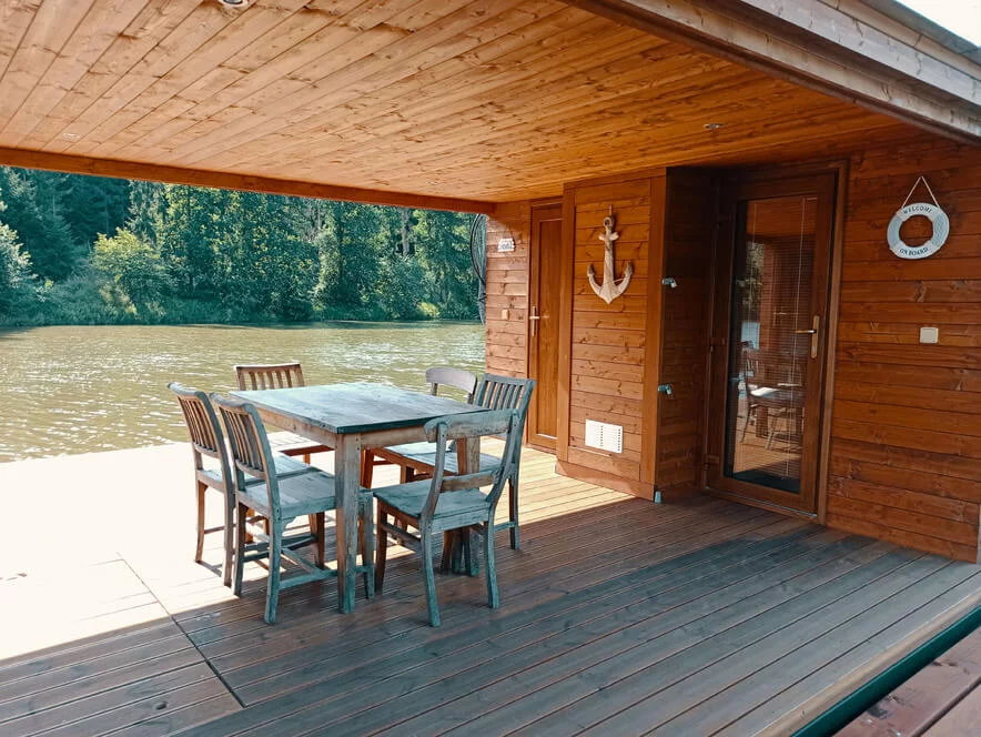 Pobyt na soukromém hausbótu s rybařením