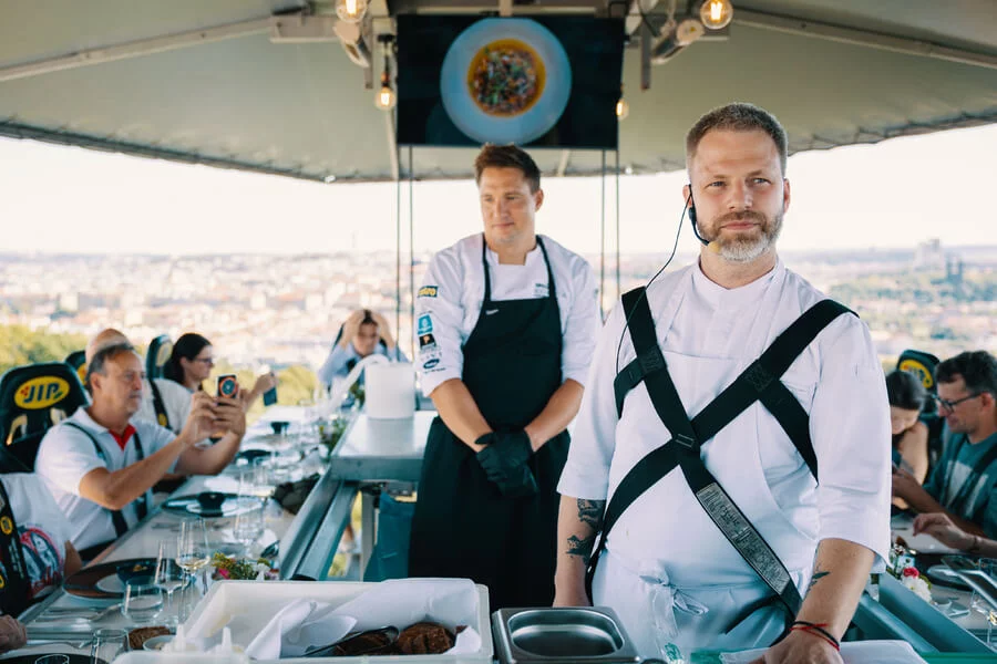 Degustační oběd v oblacích pro dva