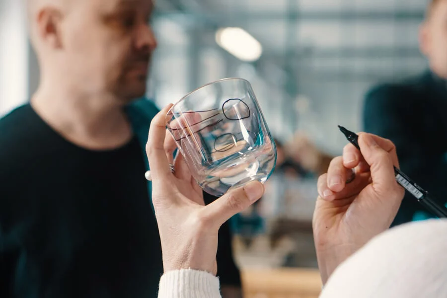 Brusičem skla na zkoušku