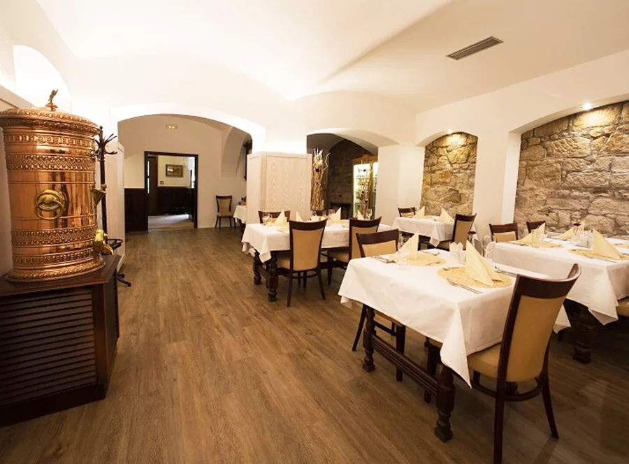 Královská večeře v luxusní restauraci v srdci Plzně