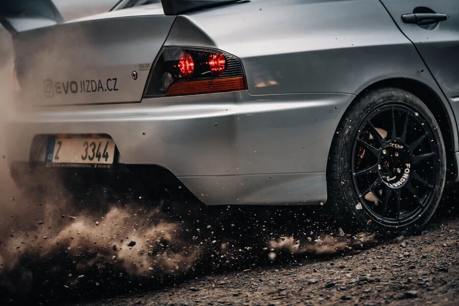 Jízda v Mitsubishi Lancer EVO IX
