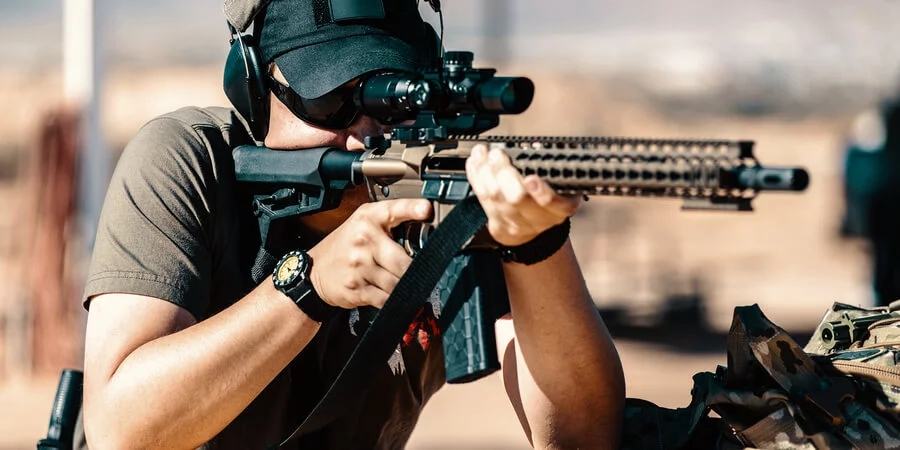 Zážitková střelba z 18 zbraní a 115 nábojů