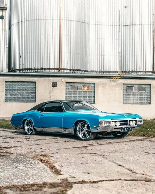 Pronájem Buick Riviera 1969: Pravý americký veterán