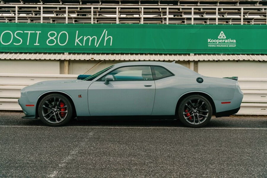 Jízda ve sporťácích na Autodromu Sosnová Jízda ve sporťácích na Autodromu Sosnová