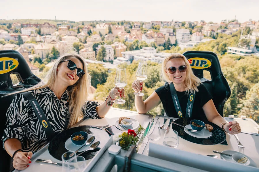 Degustační oběd v oblacích pro dva