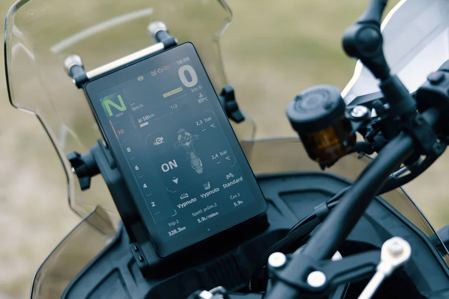 Pronájem CFMOTO 1000MT-X Adventure