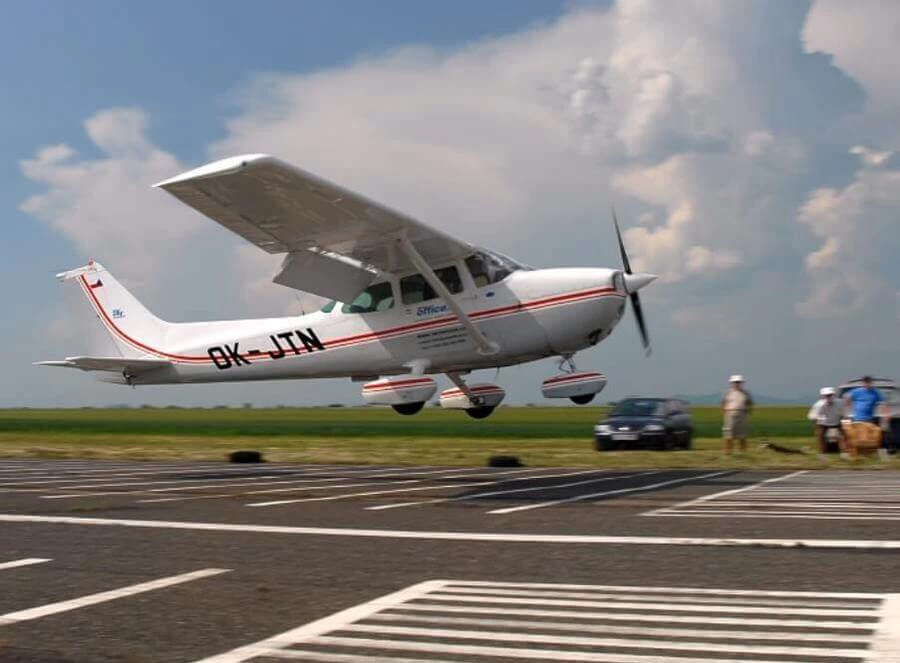 Zážitkový let americkým letounem C172 Česká Lípa