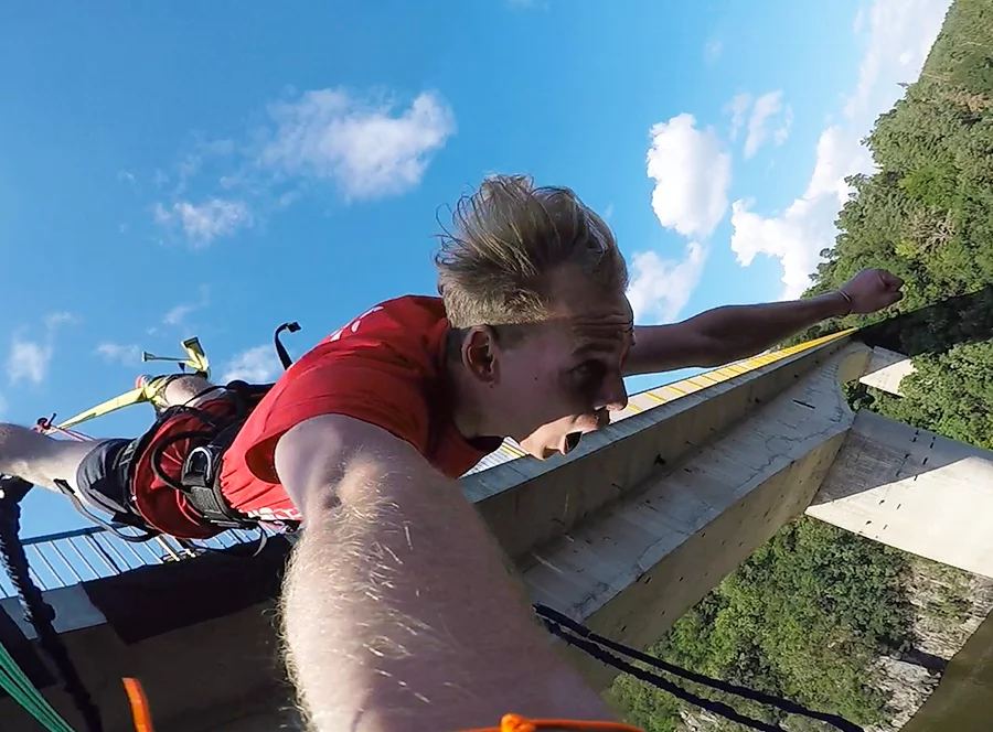 Bungee jumping Zvíkov