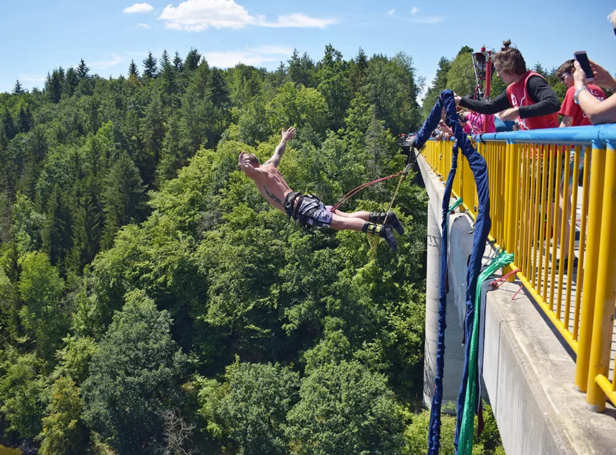 Bungee jumping Zvíkov