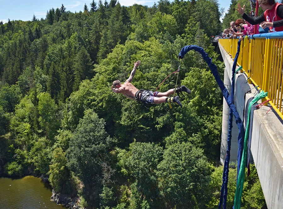 Bungee jumping Zvíkov