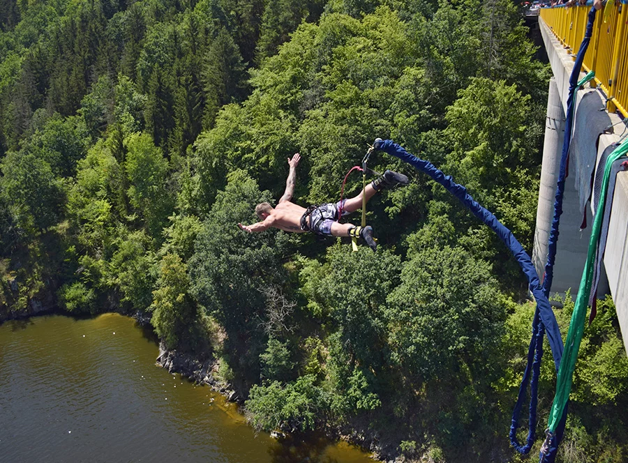 Bungee jumping Zvíkov