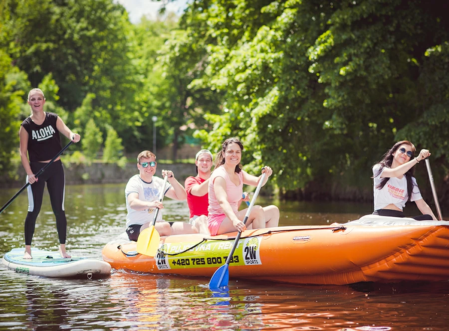 Na raftu po Vltavě Českým Krumlovem