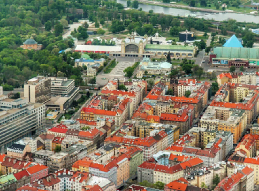 Vyhlídkový let nad centrum Prahy