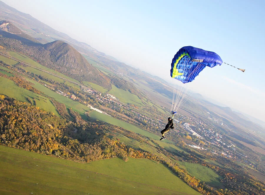 IAFF - Samostatný seskok z 4000m