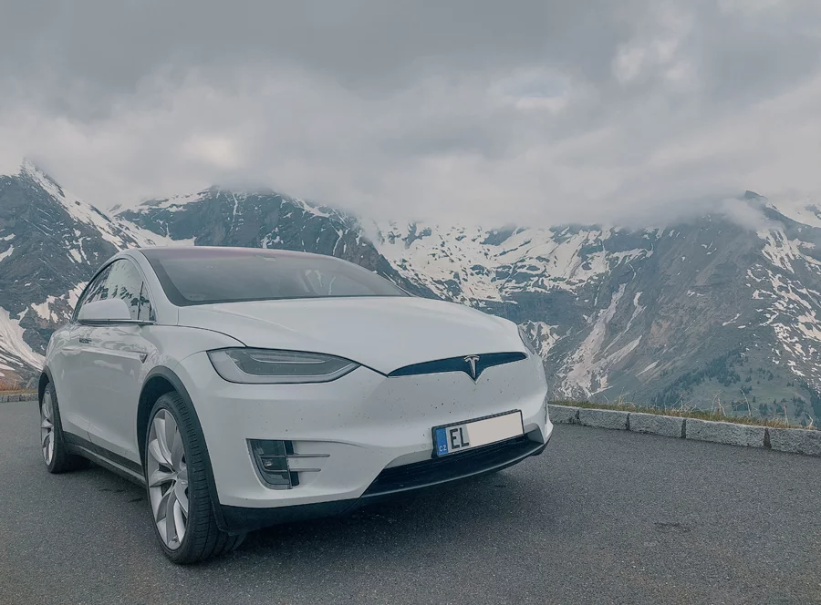 Jízda v elektromobilu Tesla