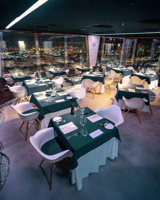 Degustační menu v Žižkovské věži - restaurace Oblaca