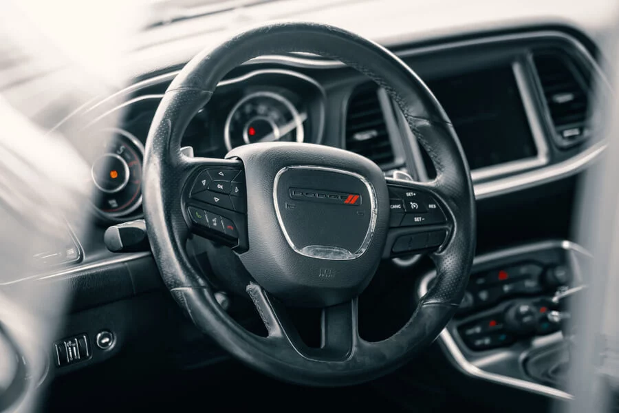 Jízda v Dodge Challengeru 2015 Shaker