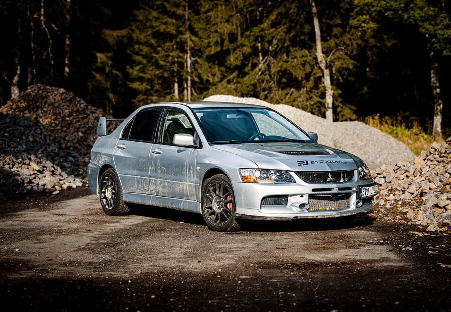 Jízda v Mitsubishi Lancer EVO IX