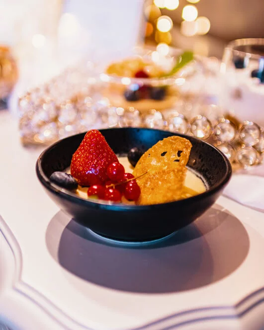 Degustační večeře v La Fabrica bistro s lahví vína