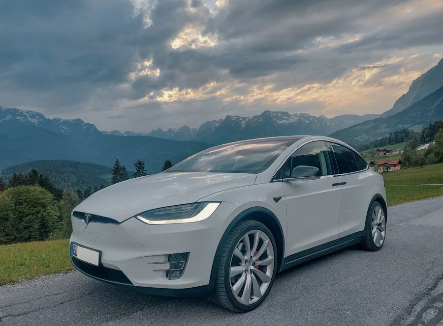 Jízda v elektromobilu Tesla