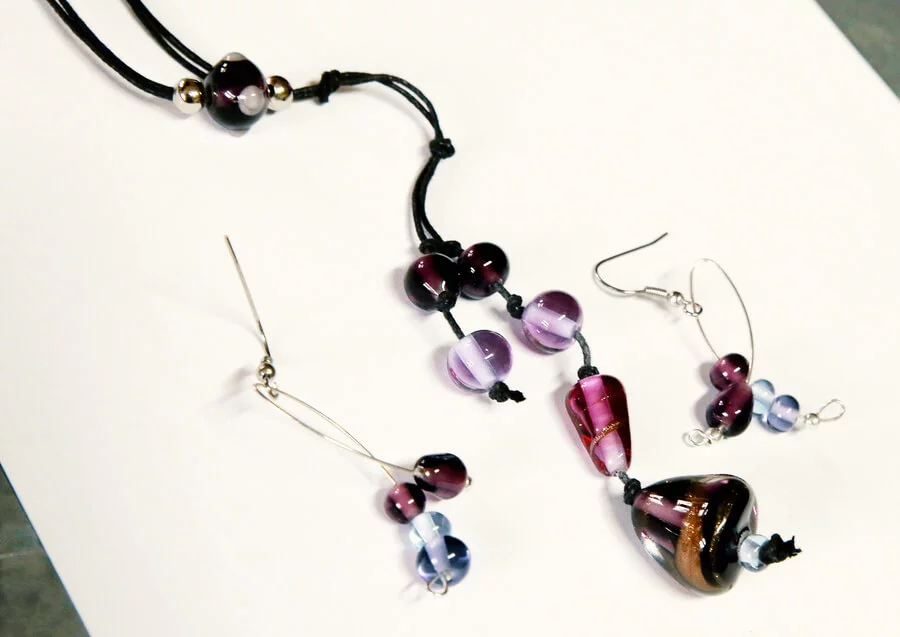 Kurz skleněných vinutých perlí