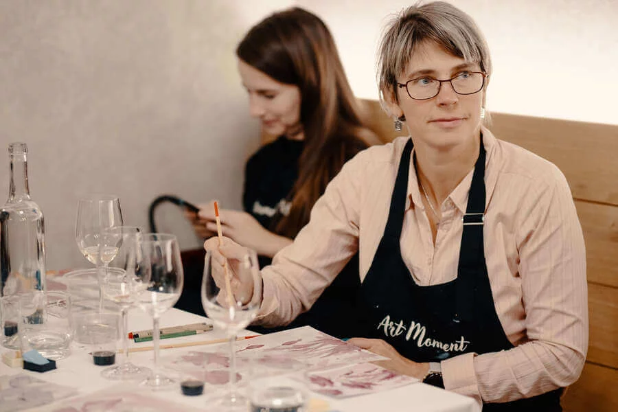 Degustace se sommelierem a malování vínem v Mikulově