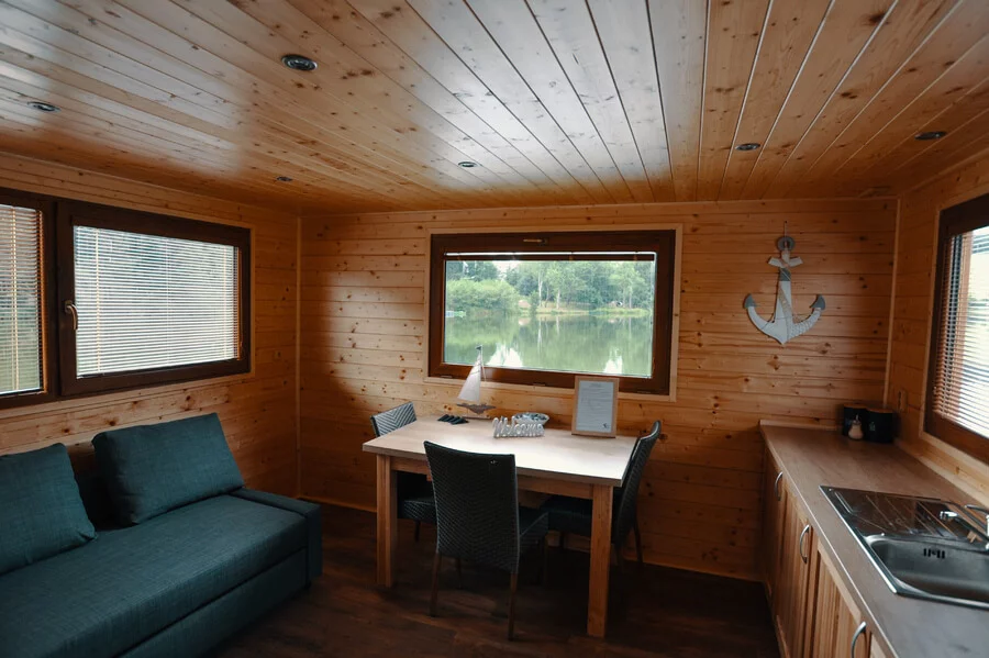 Pobyt na soukromém hausbótu s rybařením