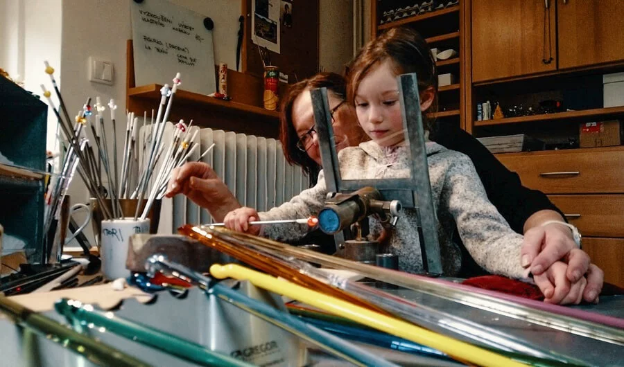 Kurz skleněných vinutých perlí