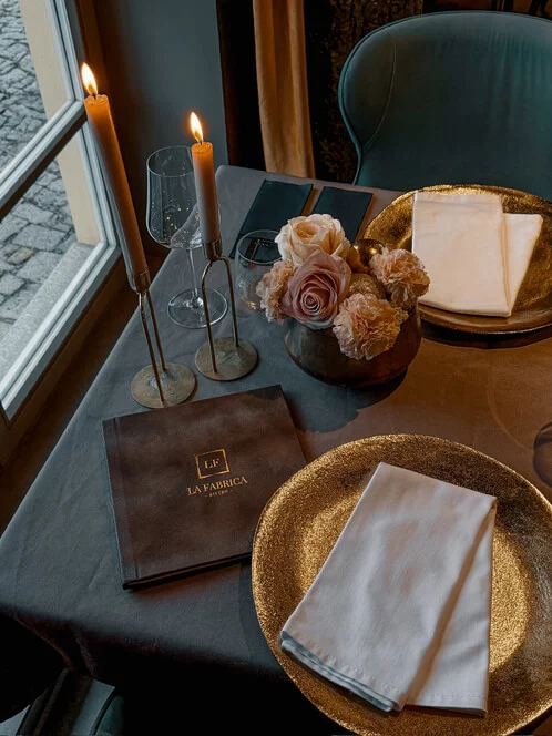 Degustační večeře v La Fabrica bistro s lahví vína