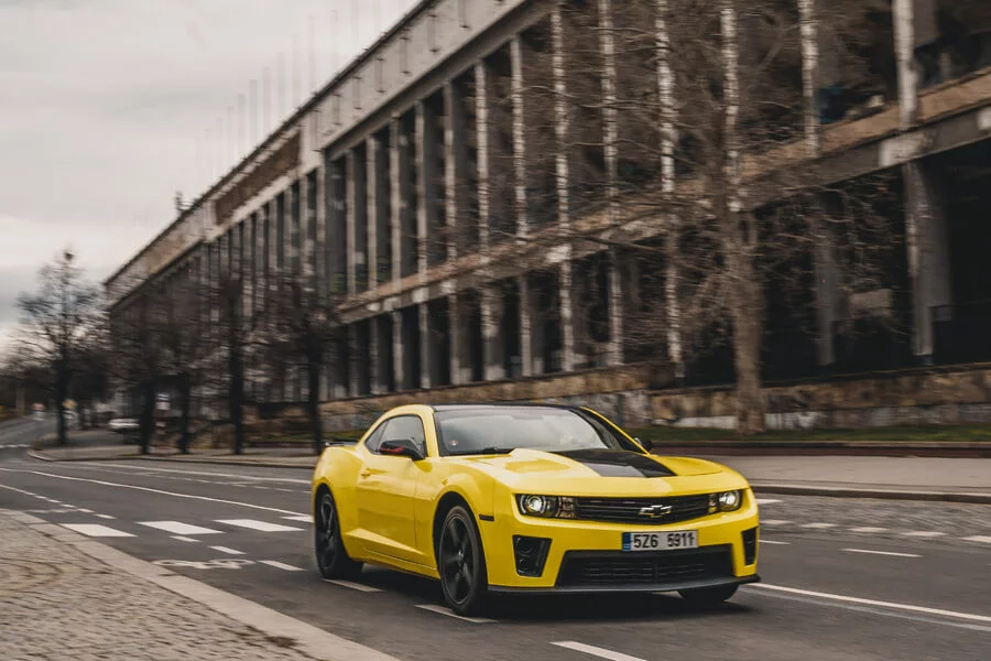 Filmová jízda v Chevroletu Camaro Bumblebee