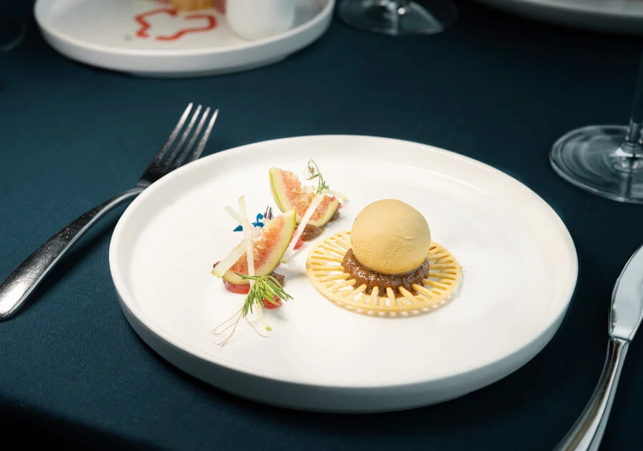 Degustační menu v Žižkovské věži - restaurace Oblaca