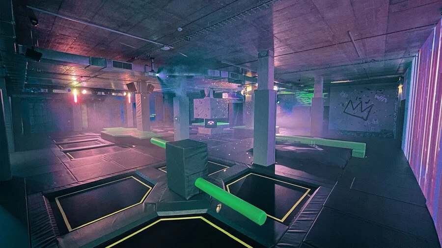 FREEX – interaktivní trampolínový park