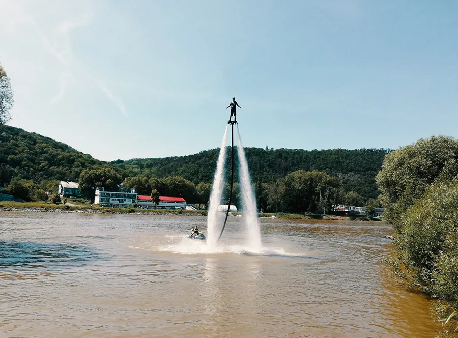 Flyboarding na Brněnské přehradě