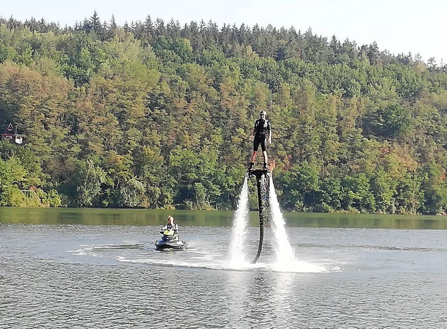 Flyboarding - 20 minut