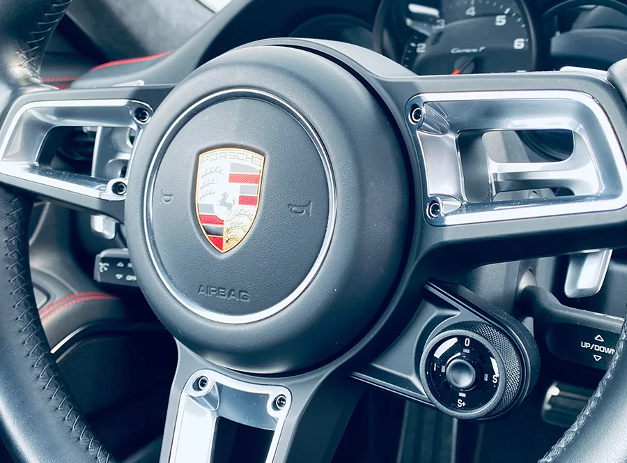Jízda v Porsche 911 KIT vs. Porsche 911 GT3
