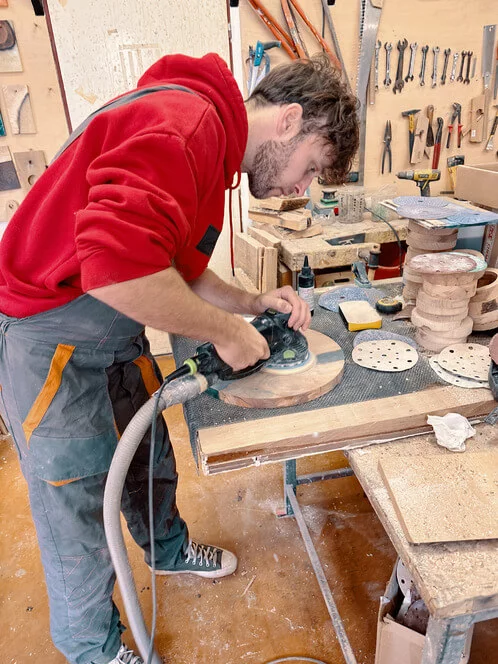 Workshop: výroba ze dřeva a epoxidu