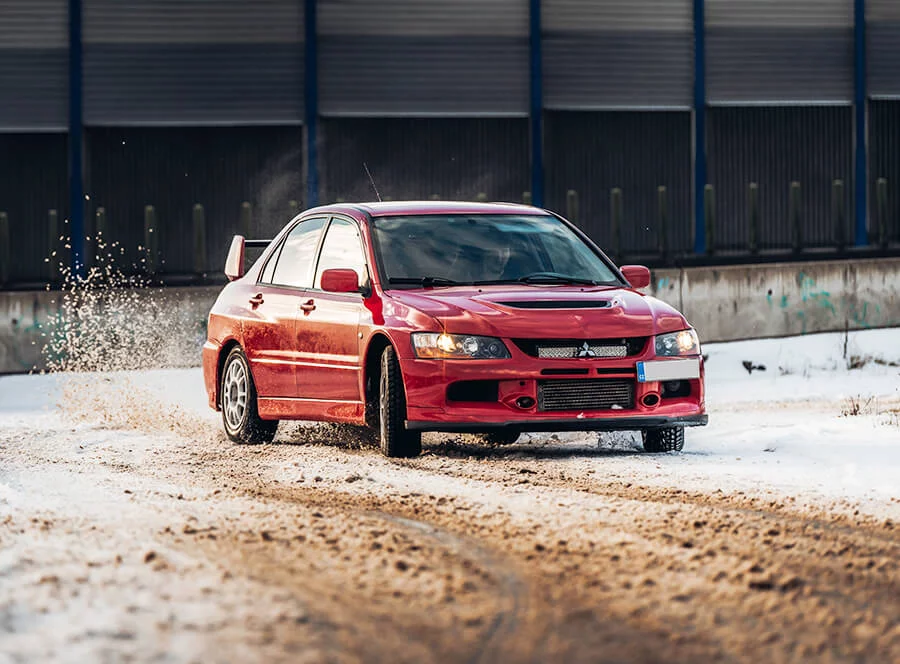 Jízda v Mitsubishi Lancer EVO IX