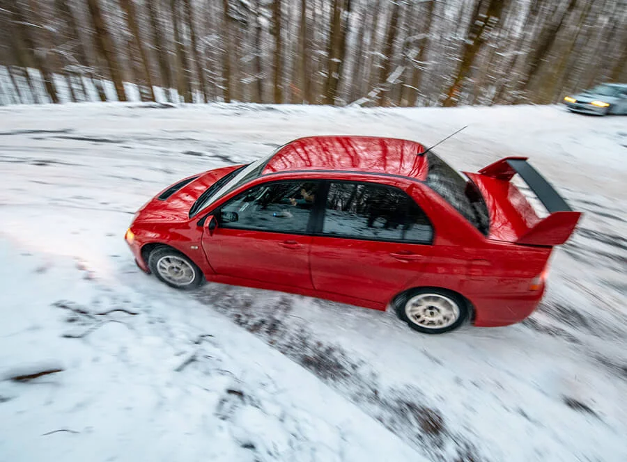 Jízda v Mitsubishi Lancer EVO IX