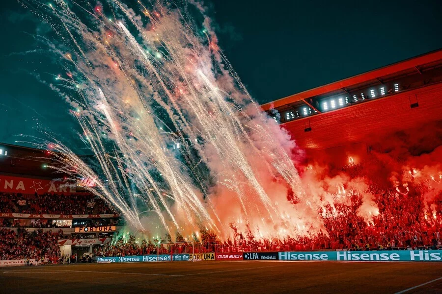 Fotbalový zážitek s výhledem na hvězdy: SK Slavia Praha