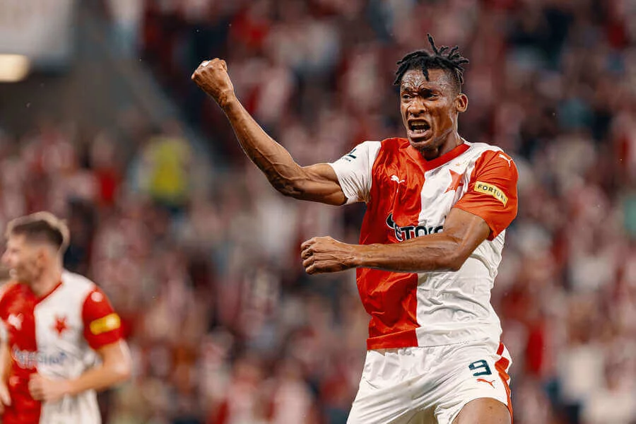 Fotbalový zážitek s výhledem na hvězdy: SK Slavia Praha