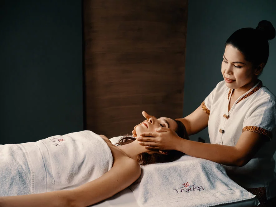 Euforická masáž konopným olejem Euforická masáž konopným olejem