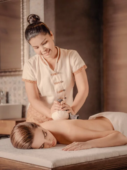 Královská thajská bylinná masáž v Hluboké