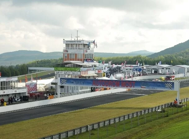 Škola smyku v Mostě